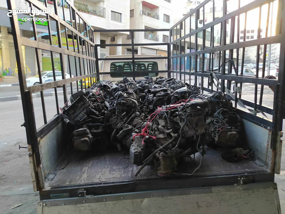 محلات سائر قرقش لبيع قطع الغيار الاوبل و يوجد قسم ميكانيك جديد ومستعمل قطع بدي وقطع ميكانيك