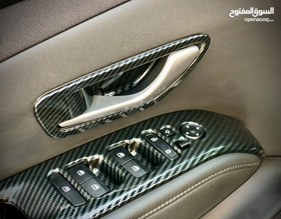 هونداي توسان/2022 فل الفل فتحة سقف بانوراما  2x4 ///240Hp بنزين + كهرباء  ( Haybrid) 1600cc