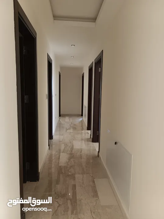 شقة شبه مفروشة للايجار في دير غبار ( Property 40672 ) سنوي فقط