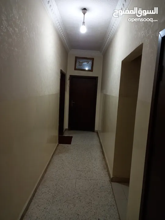 بيت طابق اول مع السطح للبيع من المالك مباشره ماركا الشماليه