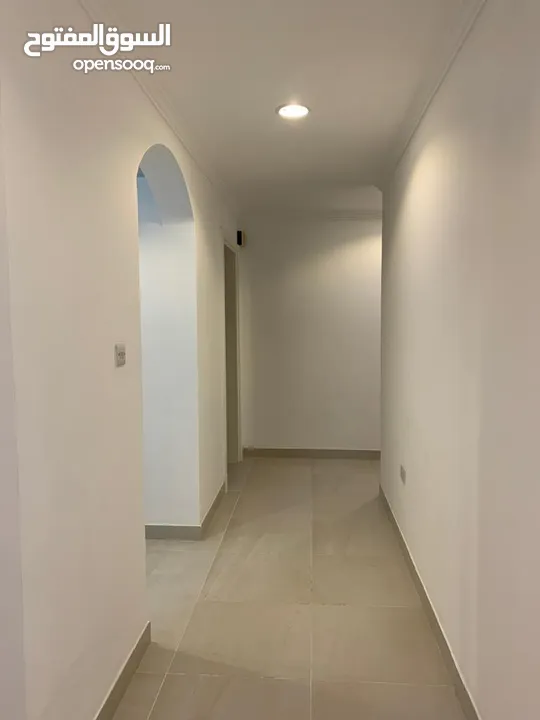 2 BR Large Apartment in Shatti Al Qurum By the Beach