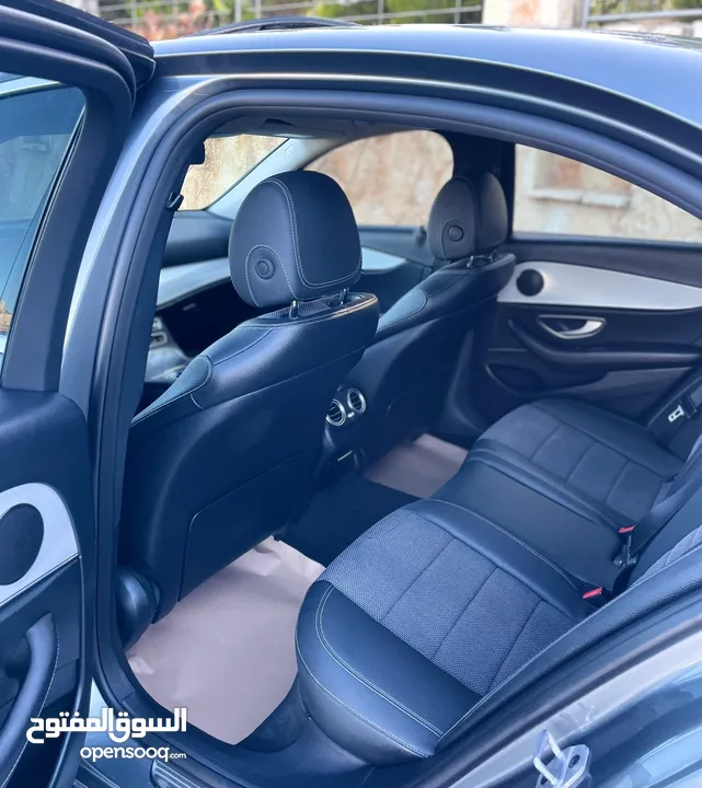 Mercedes benz E220 بحالة الوكالة