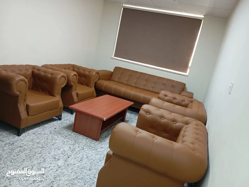 كرسي مديرجلد الماني  فخم بافضل الاسعار ومتوفر لدينا اطقم كنب مميزة بافضل الاسعار من المصنع مباشررة