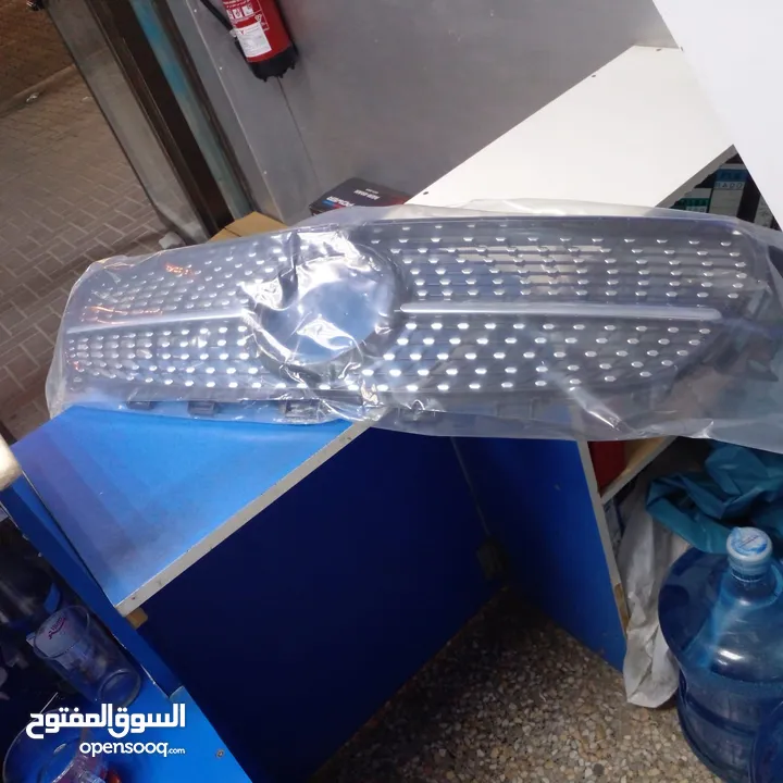 قطع غيار مرسيدس كل انواعه وكاله و الماني و تايوان جديد ومستعمل من(( الإمارات وعمان)) الى(( قطر ))