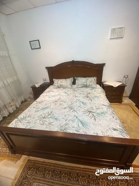 غرفه نوم شبه جديد نظيف جدا