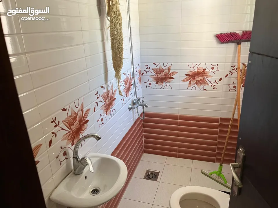 استوديو مفروش للايجار عين منجد