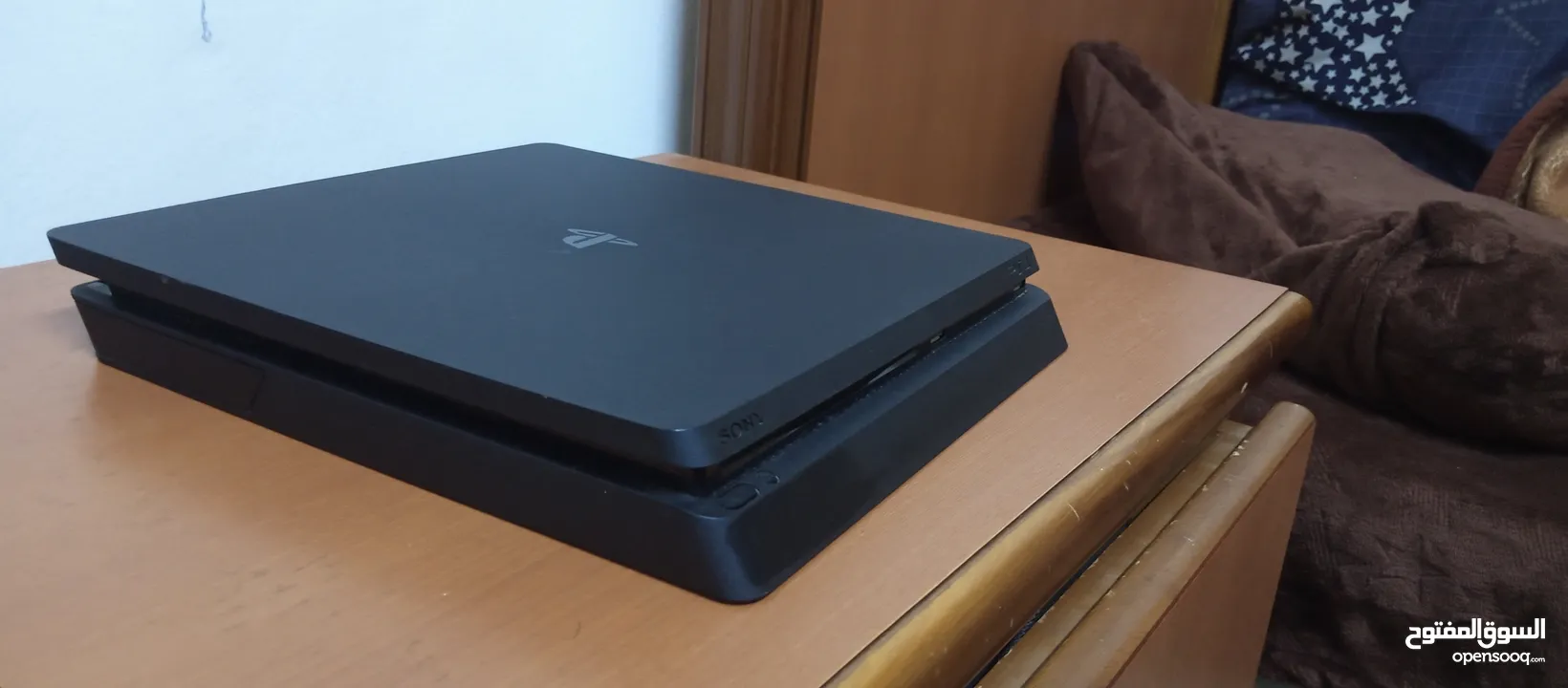 ps4 slim 500 gigabyte استعمال خفيف