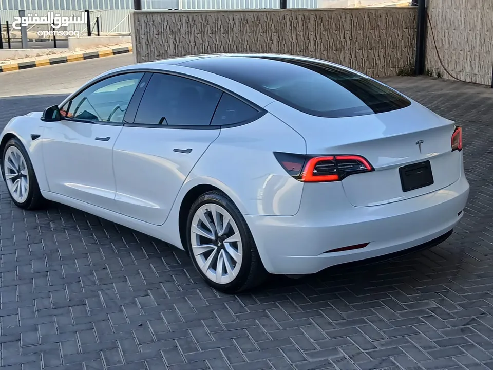 تسلا موديل 3 (2023) standard plus
