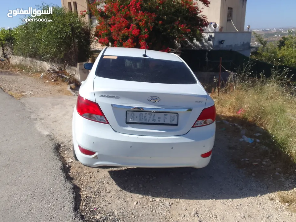 سيارة ھيونداي للبيع
