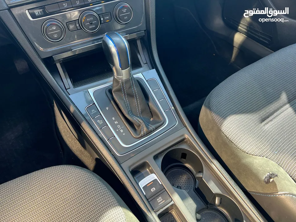 فولكسفاجن اي جولف كهرباء بالكامل 2019 Volkswagen e-Golf