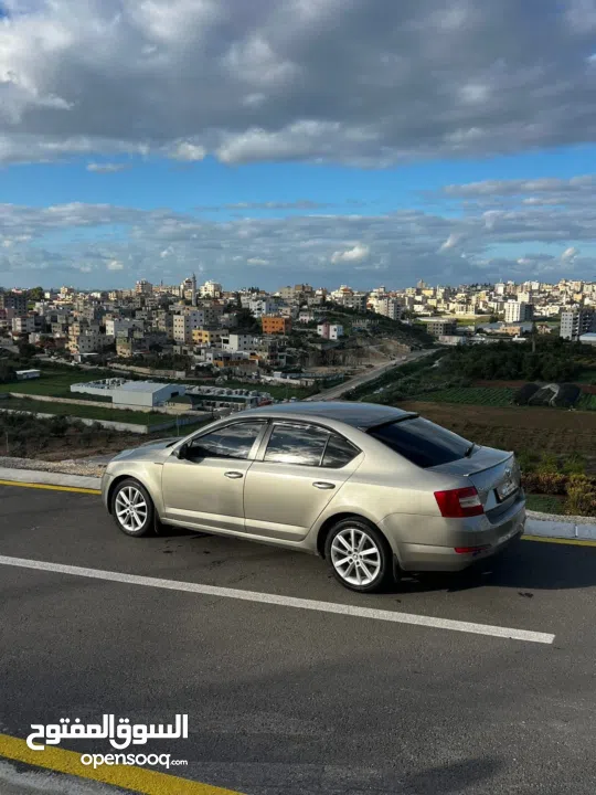 سكودا اوكتافيا 2015