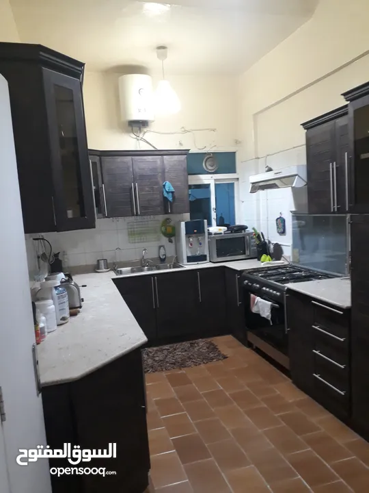 Big Room For Rent In Flat (سلوی)