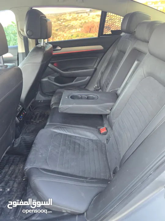 باسات R-Line 2019 للبيع بسعر حرق