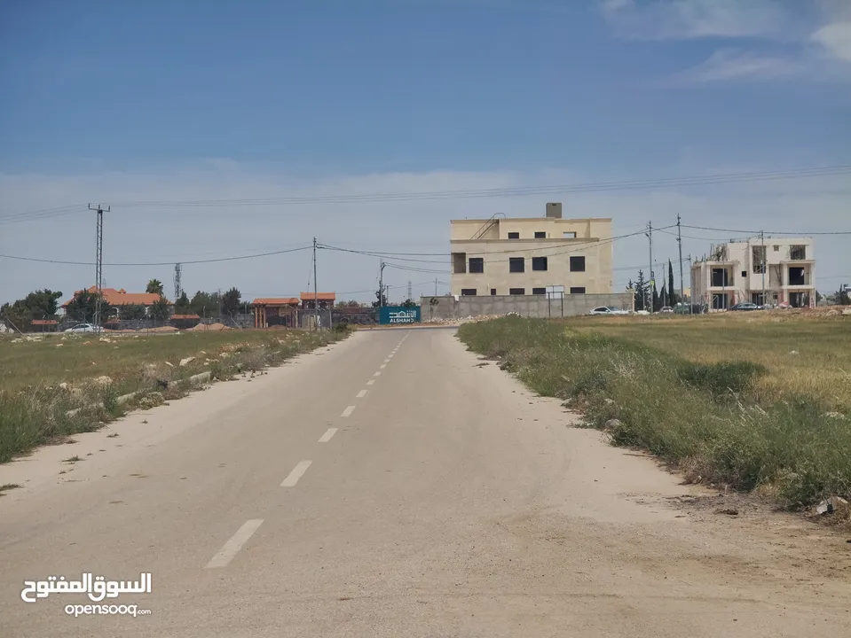 ارض للبيع الطنيب حوض (4)  العيادات بالقرب من مشروع الشهد  مساحة 10420 متر
