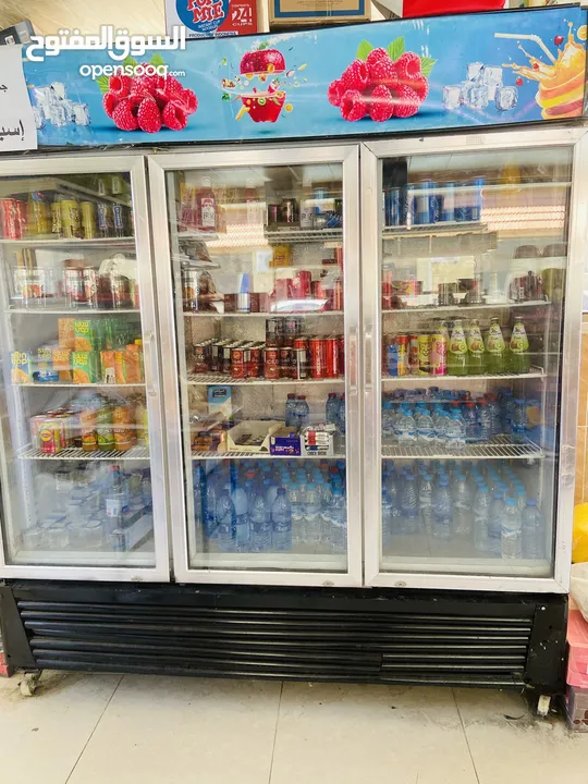 ثلاجه عرض مشروبات