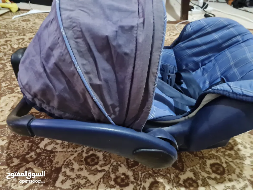 كرسي سيارة ولادي للبيع بحالة ممتازة وفائقة الروعة  من يريد الاستفسار التواصل معي رجائا