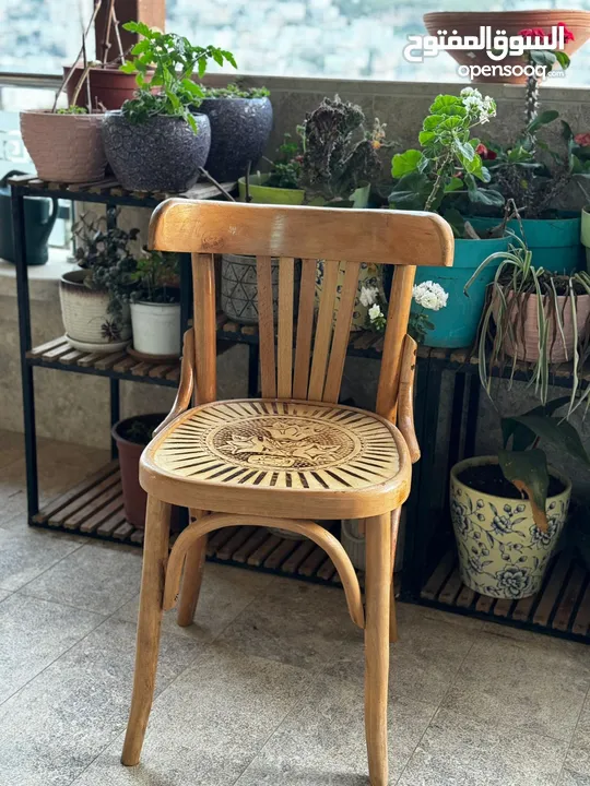 كرسي خشب شركة القيصر
