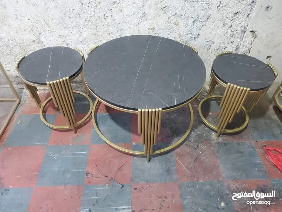 طرابيزات حديد باسعار مميزه لون ذهبي و فضي كل موديل الو سعر مختلف