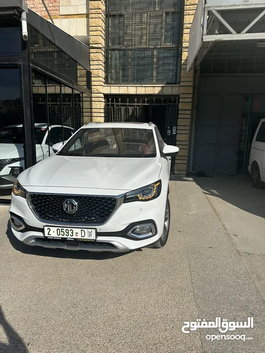 سيارة ام جي فل الفل