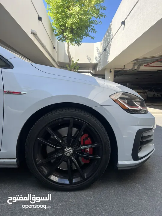 للبيع جولف GTI 2021