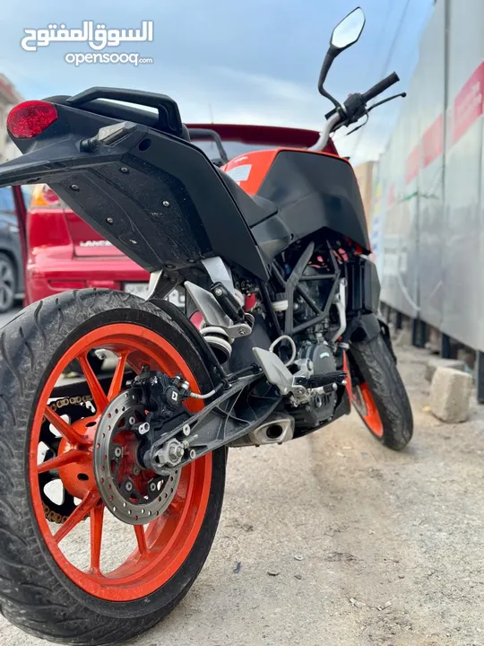 KTM Duke 200