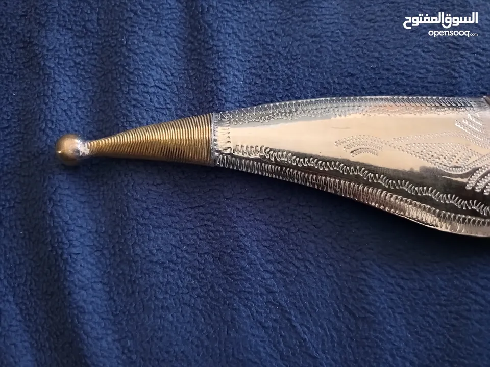 خناجر فريده مشغوله يدويا عاج مطعم فضة وفولاذ الله يبارك