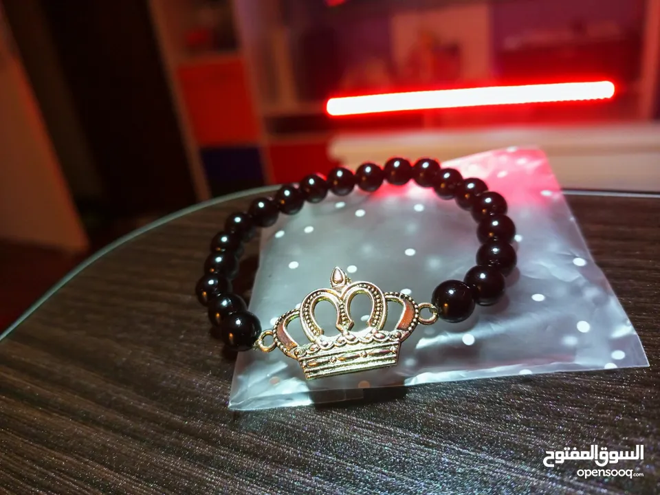 اسوارة فاخرة مع التاج الملكي bracelet With royal crown