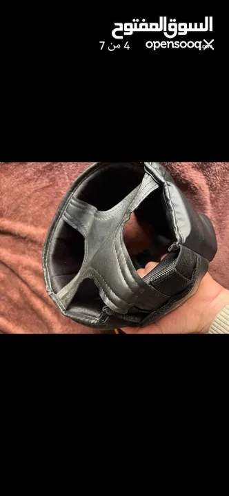 خوذة EVERLAST حماية رأس رياضيه للألعاب القتاليه اصليه ميه بالميه بحالة الوكاله فعليا وعلى الفحص