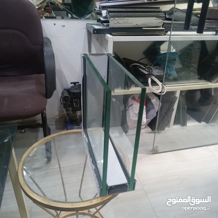 لادوات الزجاج والالمنيوم  واعمال الصيانه  بكلي انواعها مكائن  مسكات زجاج إقفال وغيرها