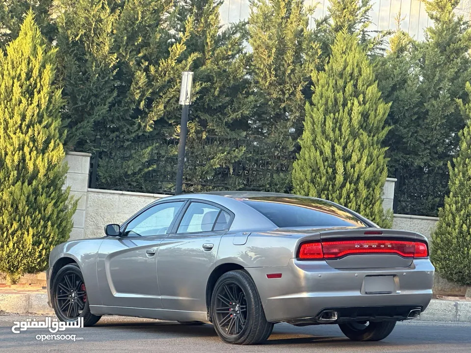 Dodge charger model 2011 (3600cc) for sale