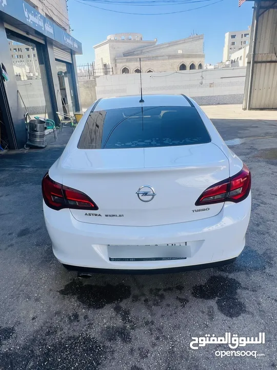 اوبل استرا 2018 1.4 تيربو للبيع