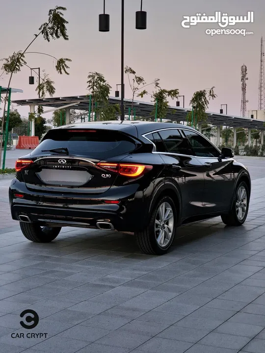 Infiniti Q30 2017