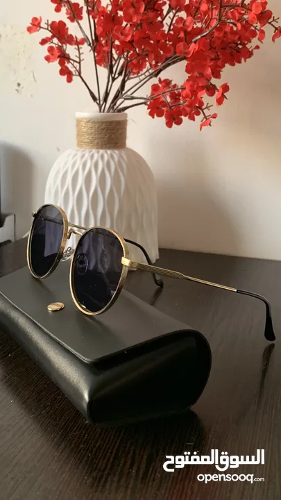 نظارة شمسية جديدة شبيهة بقصة ال RAYBAN