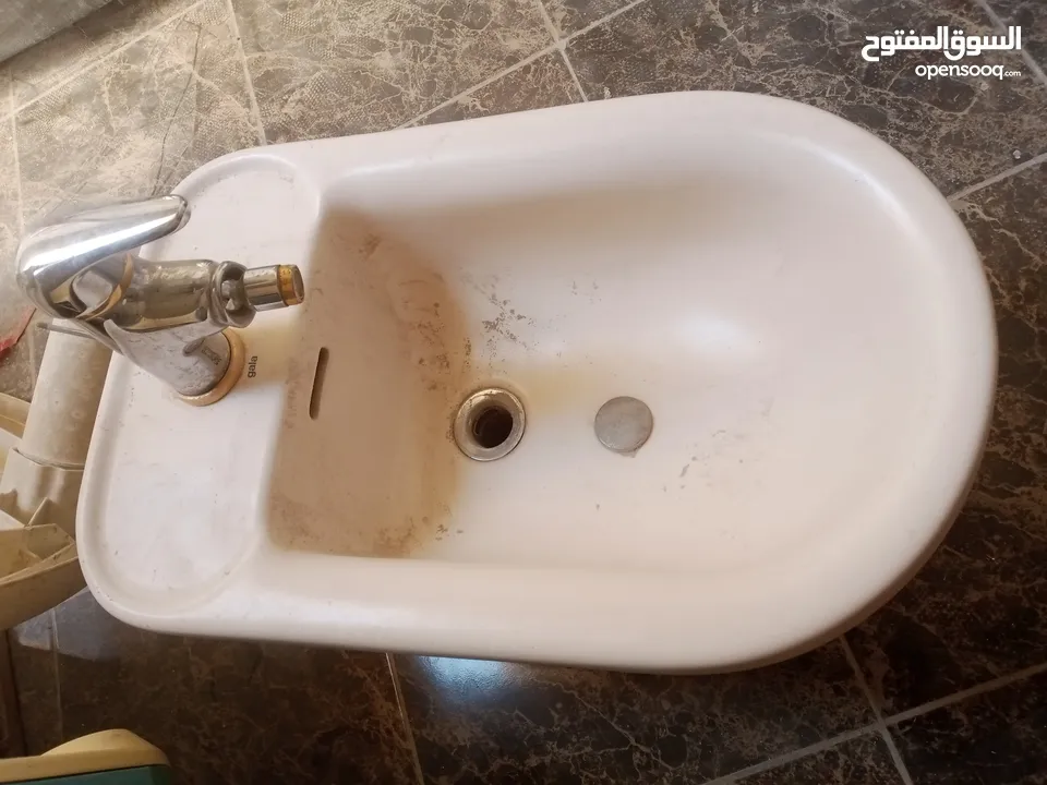 شطافه حمام للبيع سكان الزرقاء