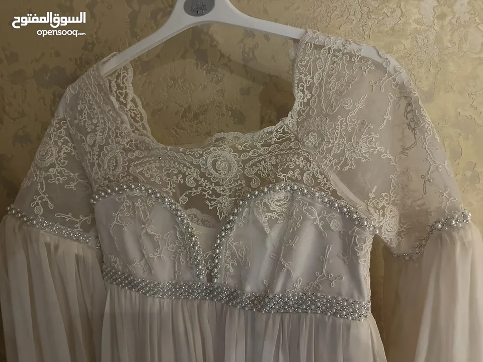 فستان له طابع فيكتوري ينفع استقبال نفاس   جلسات  تصوير  تحديد جنس الجنين توصيل الرياض فقط