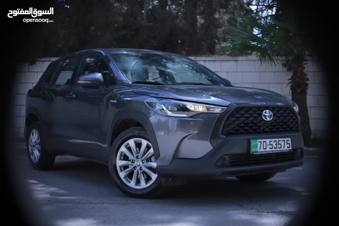 سيارة للايجار تويوتا كروس هايبرد RAV 4 2023 عرض 3 ايام 90 دينار