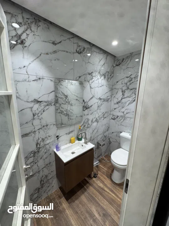 جزء من مكتب للايجار في برج رفيديا