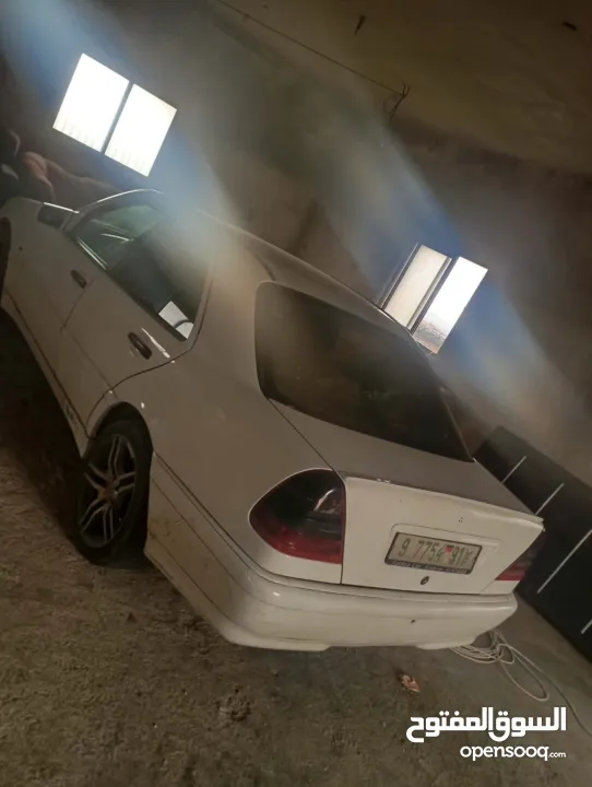 مرسيدس 2000 تسير 2004