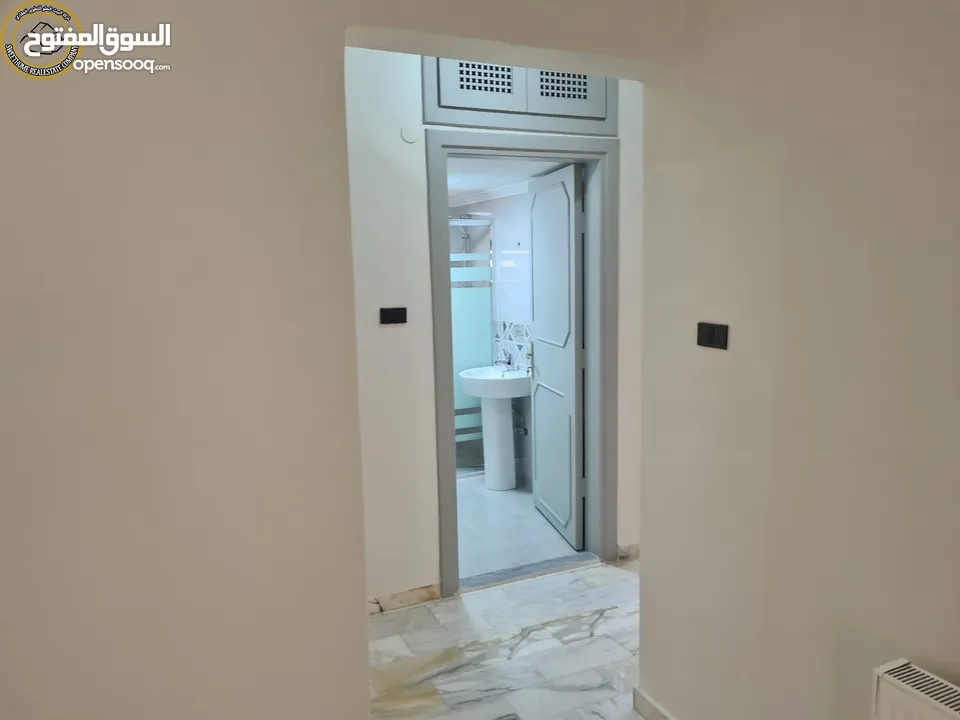 شقة مميزة للبيع في الصويفية - قرب زيت وزعتر طابق اول 150م تشطيب سوبر ديلوكس