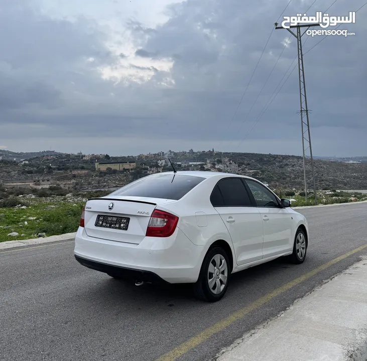 سكودا رابيد موديل 2015 ديزل اصل برايفت يد ثانية محرك 1600 جير عادي