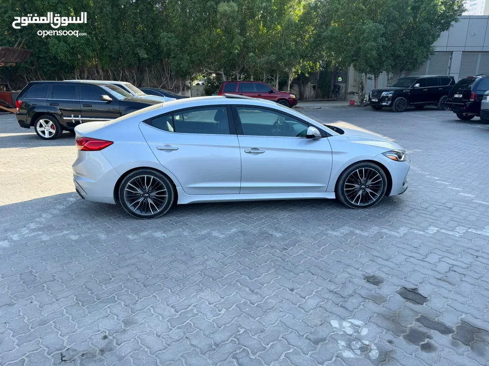 HYUNDAI ELANTRA SPORT FULL OPTION