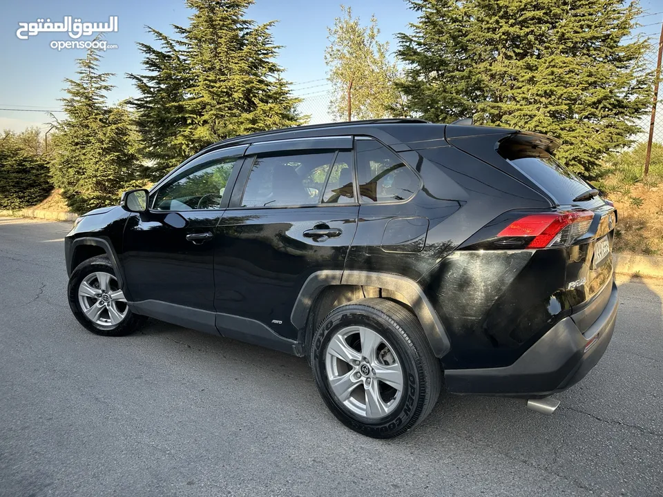 TOYOTA RAV4 HYBRID 2021 XLE