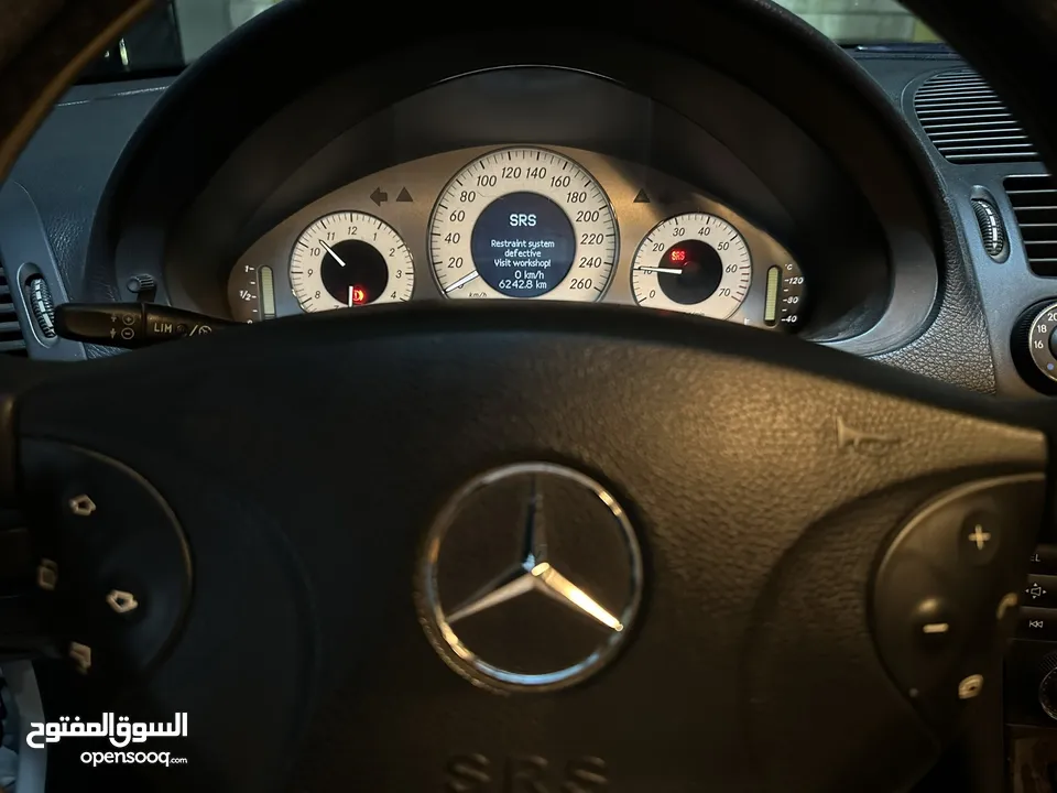 مرسيدس E200 فئه افينتجارد موديل 2003