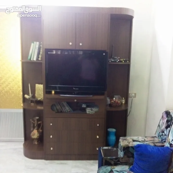 غرفة ضيوف  شبه جديدة للبيع