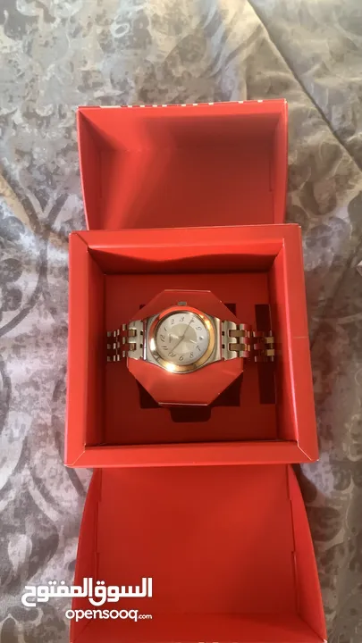ساعه swatch اصليه للبيع بنصف سعر الجديده