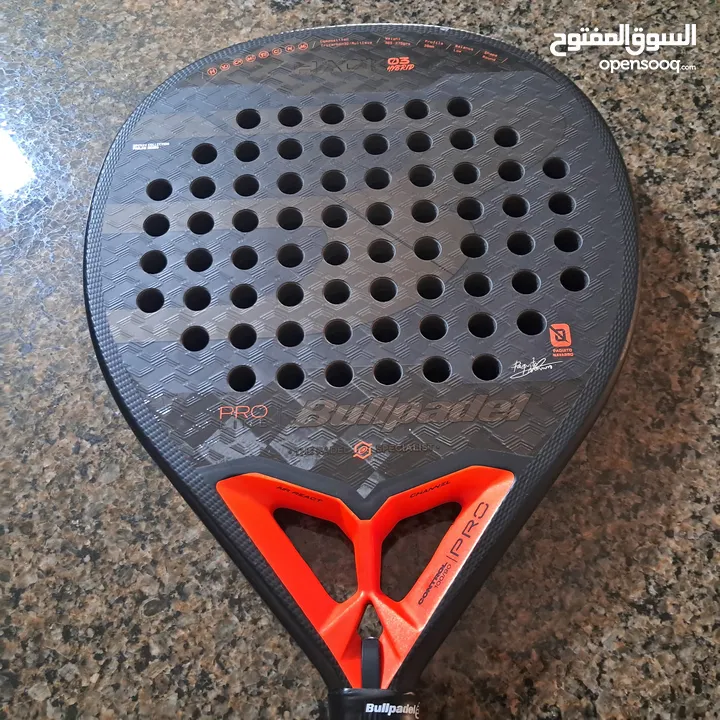 مضرب بادل Padel racket استعمال خفيف نوع Bullpadel 2024 بحالة ممتازة