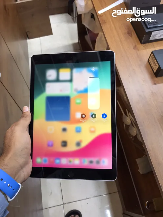 iPad 9 64 9month apple warranty available