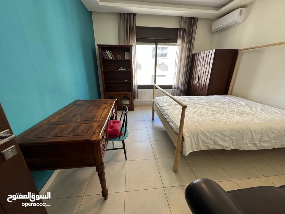شقة مفروشة راقية للإيجار – طريق المطار  T213