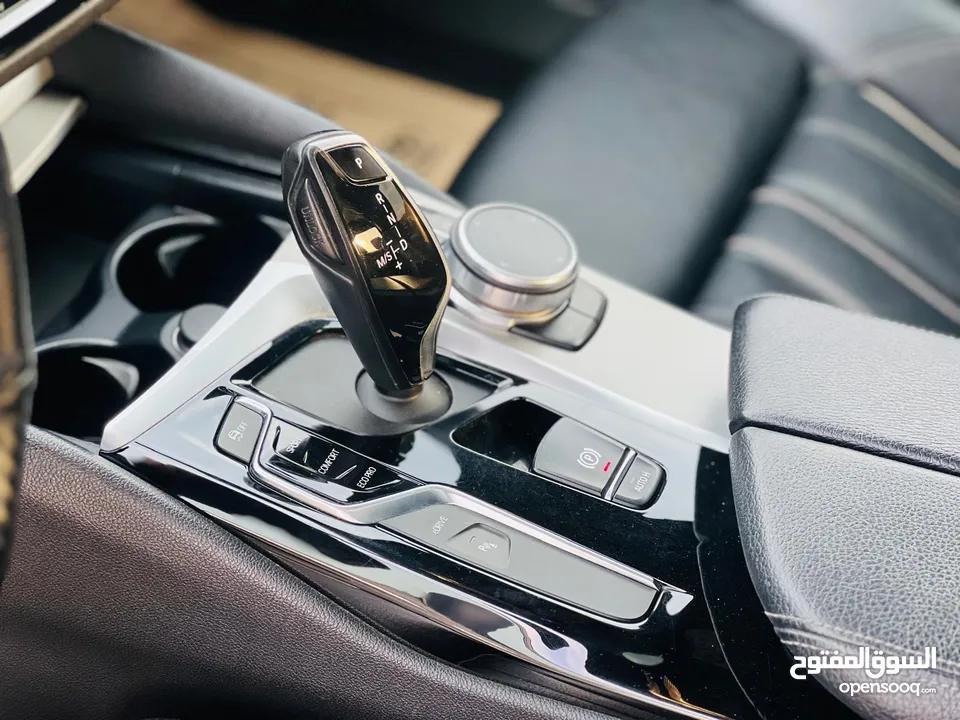BMW E // 2019 cc benzin  Plug In Hybrid