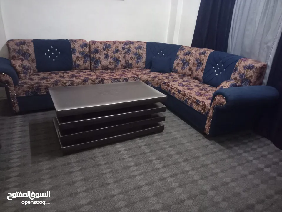 بيع كنب وطاولة